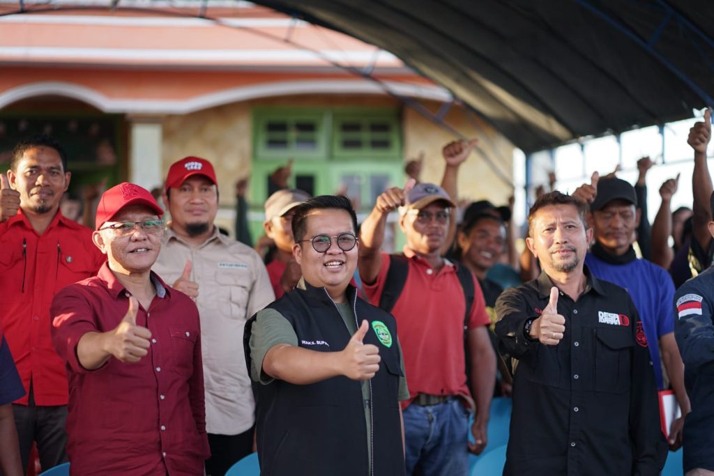 IMG-20230828-WA0005-1024x683 PEMKAB KUKAR BANGUN 14 DERMAGA PESISIR , Rendi Solihin: Dalam Waktu Dekat Bisa Digunakan