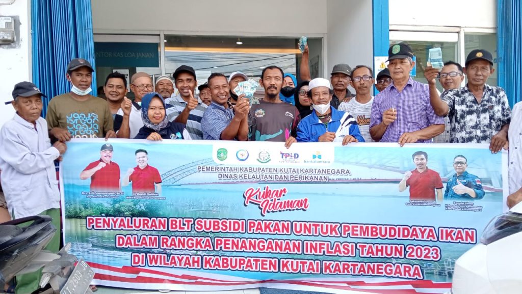 IMG-20231025-WA0008-1-1024x576 Pemkab Kukar Melalui Dinas Kelautan Perikanan Kucurkan BLT Subsidi Pakan  Dalam Rangka Penanganan Dampak Inflasi Sektor Kelautan dan Perikanan Tahun 2023 Lebih 11 Miliyar