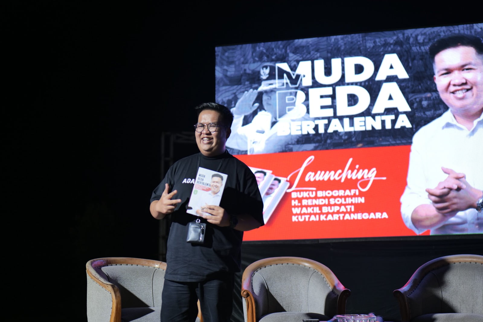 Rendi Solihin Luncurkan Buku Aotobiorarafi “Muda, Beda, Bertalenta , Sebuah Motivasi Generasi Muda Kukar Untuk Kerja Keras Raih Mimpi