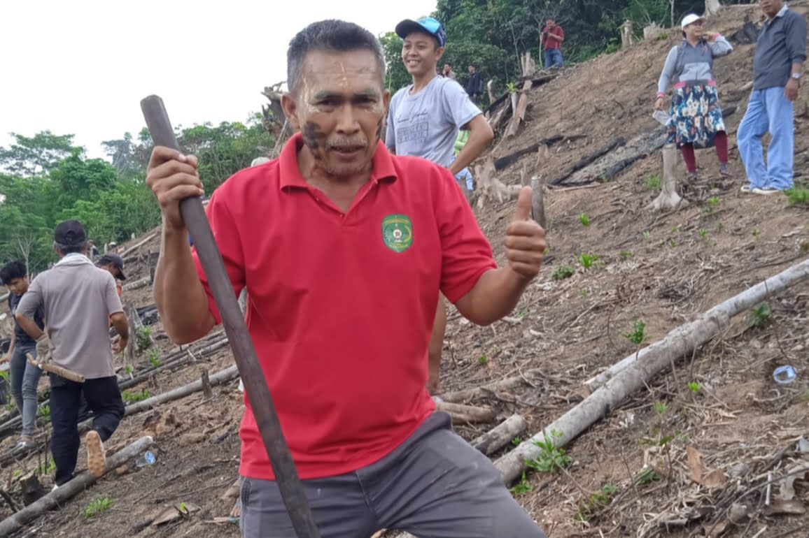 Pesta Nugal Kembali Digelar Masyarakat Adat Putak Desa Loa Duri Ilir