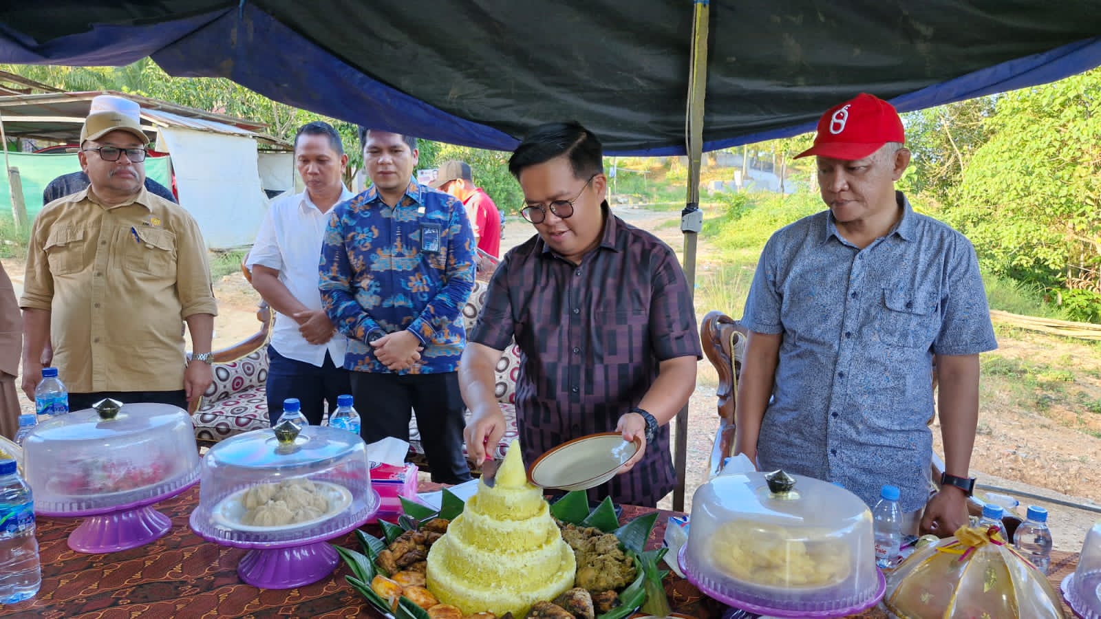 Berpuluh Tahun Berjuang, Akhirnya Warga RT 9 Sanipah Bisa Nikmati Listrik 24 Jam