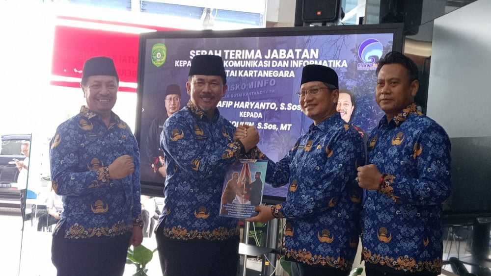 Solihin S.sos MT ,Resmi Jabat Pelaksana Tugas Kadiskominfo Kukar