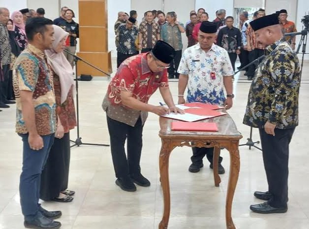 Edi Damansyah Lantik 170 Pejabat Administrator, Pengawas dan Fungsional di Lingkungan Pemkab Kukar
